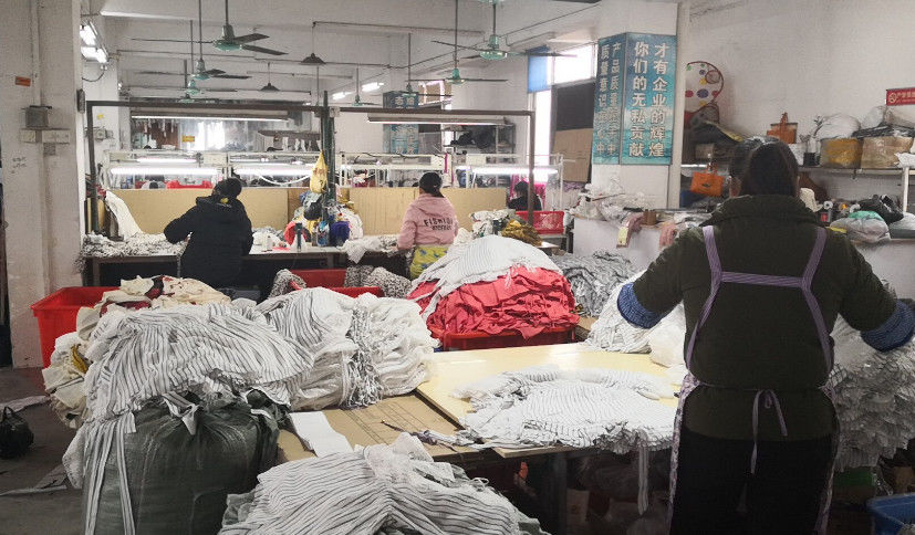 Guangzhou Beianji Clothing Co., Ltd. linha de produção do fabricante